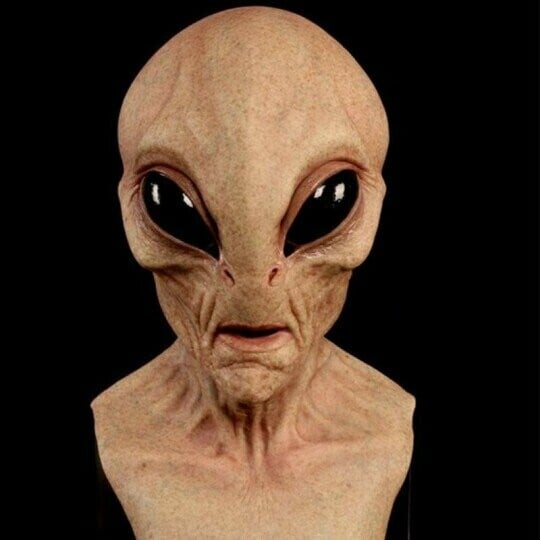 đ„đ„Rolig Utomjordisk Mask