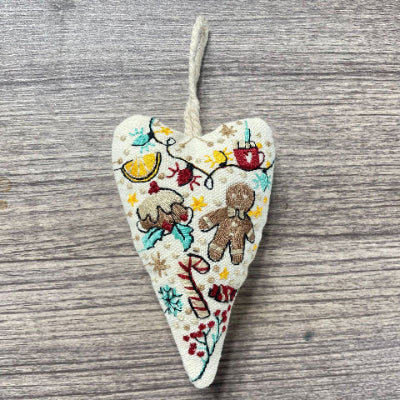 🎅Bästa julklappen💖Handbroderikit "Hjärtformad jultomte - DIY-dekoration för julgran, dörr och present | Inkl. tyg, garn och instruktioner | Perfekt julklapp 2026