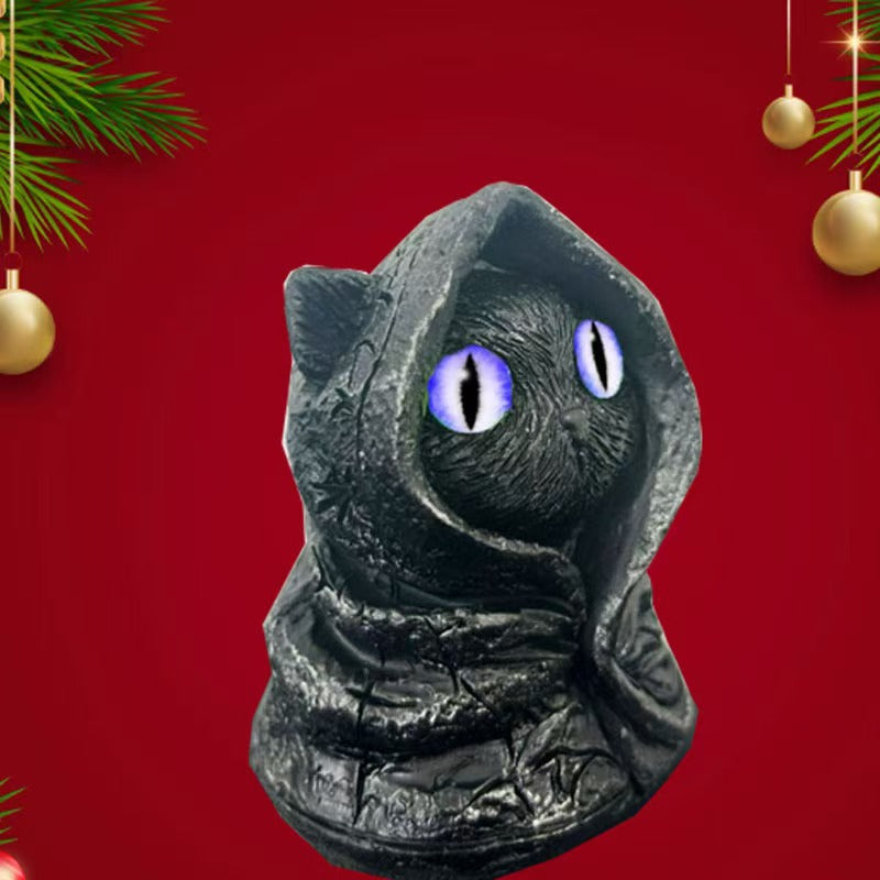 Gotisk Svart Kattstaty Med Mante