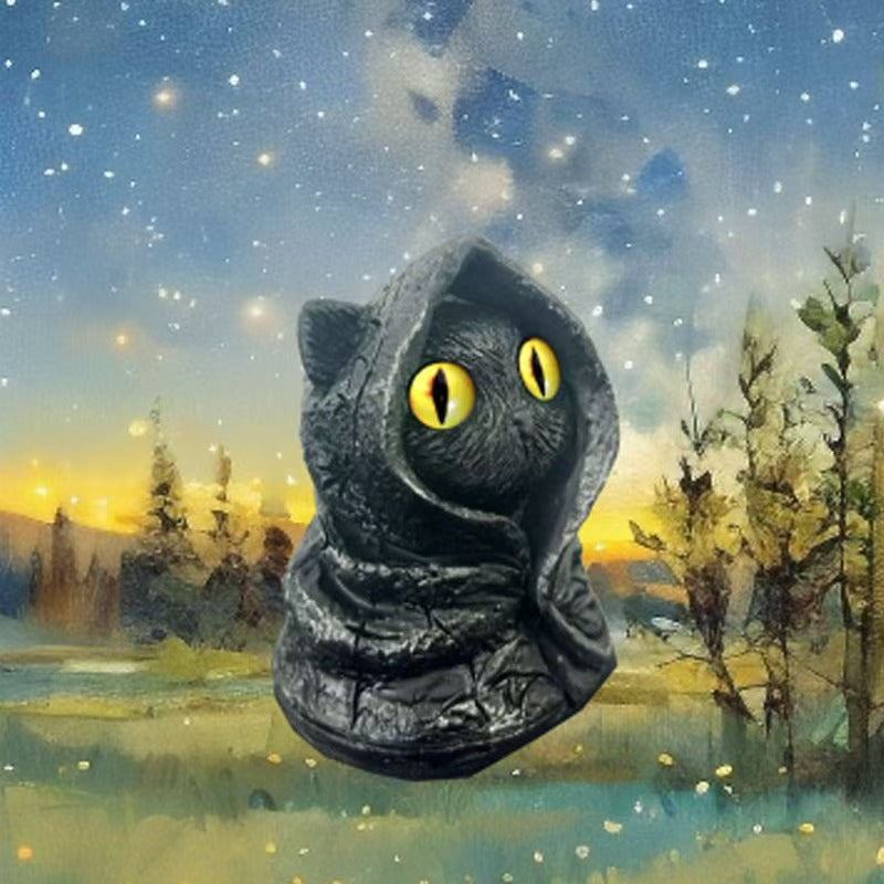 Gotisk Svart Kattstaty Med Mante