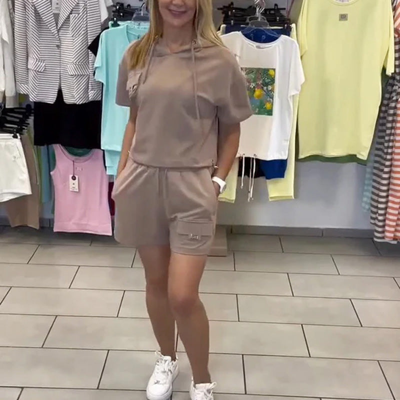 Sommardräkt Med Huva Och Kortärmade Shorts För Kvinno