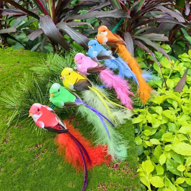 🐦 Artificial feathered birds with clip (12 pieces per pack)