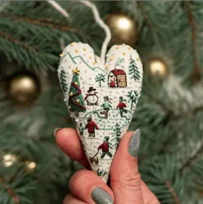 🎅Bästa julklappen💖Handbroderikit "Hjärtformad jultomte - DIY-dekoration för julgran, dörr och present | Inkl. tyg, garn och instruktioner | Perfekt julklapp 2026