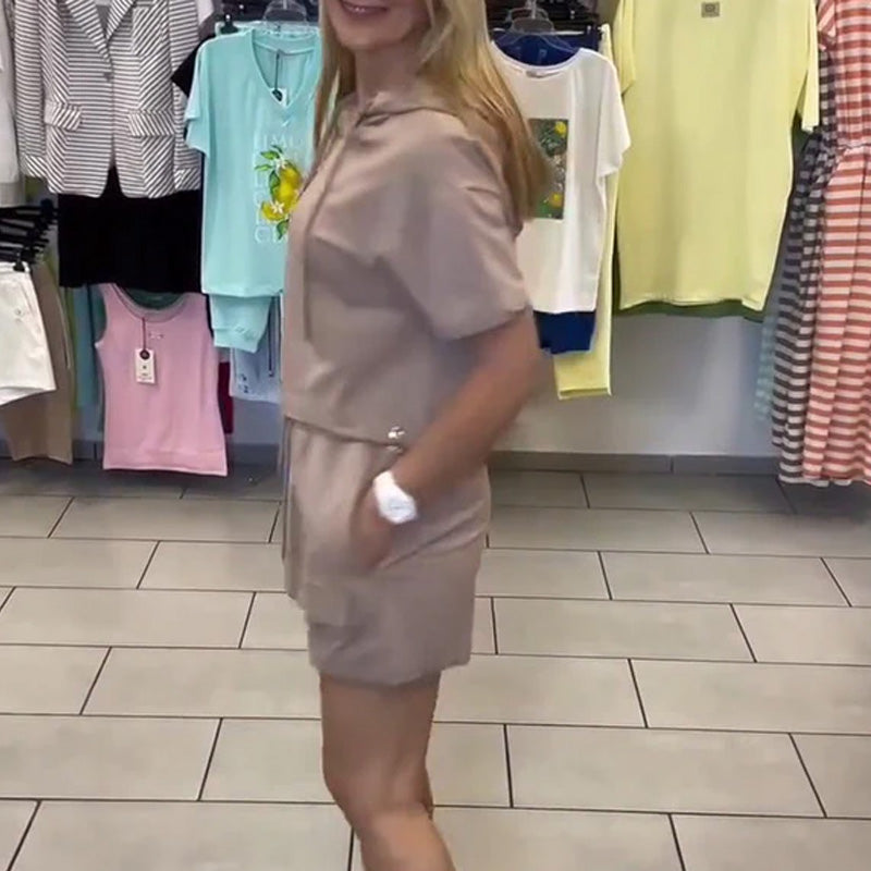 Sommardräkt Med Huva Och Kortärmade Shorts För Kvinno