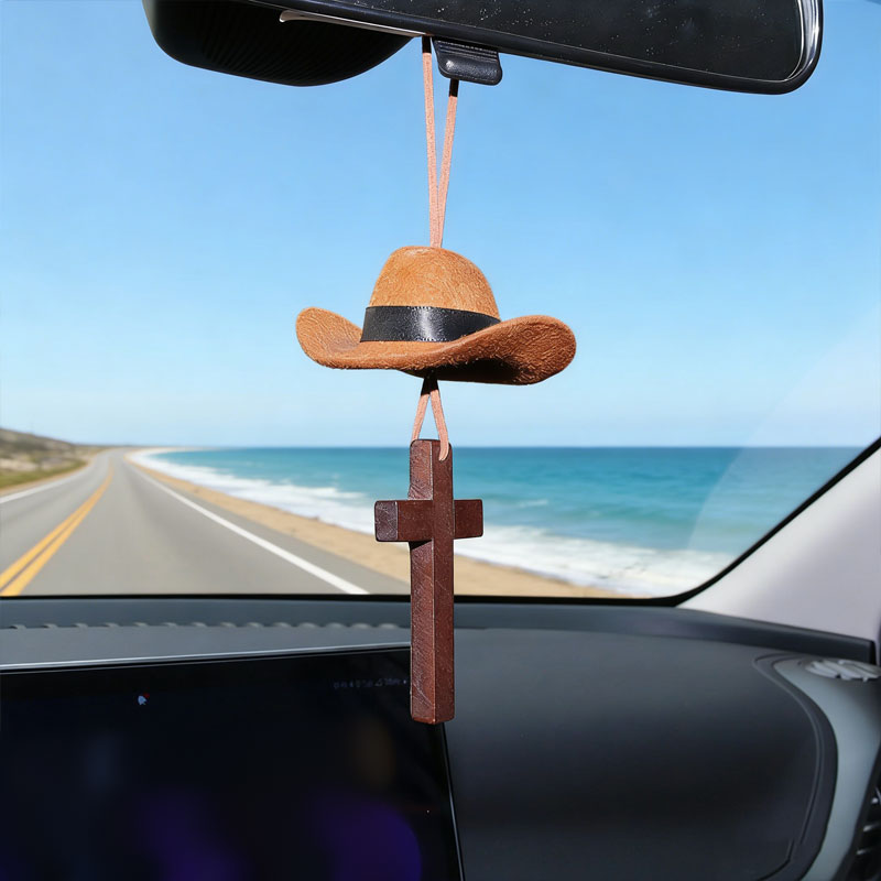 🤠 Cowboyhatt & korsformad bilcharm | En åktur med stil och tro 🚗✨
