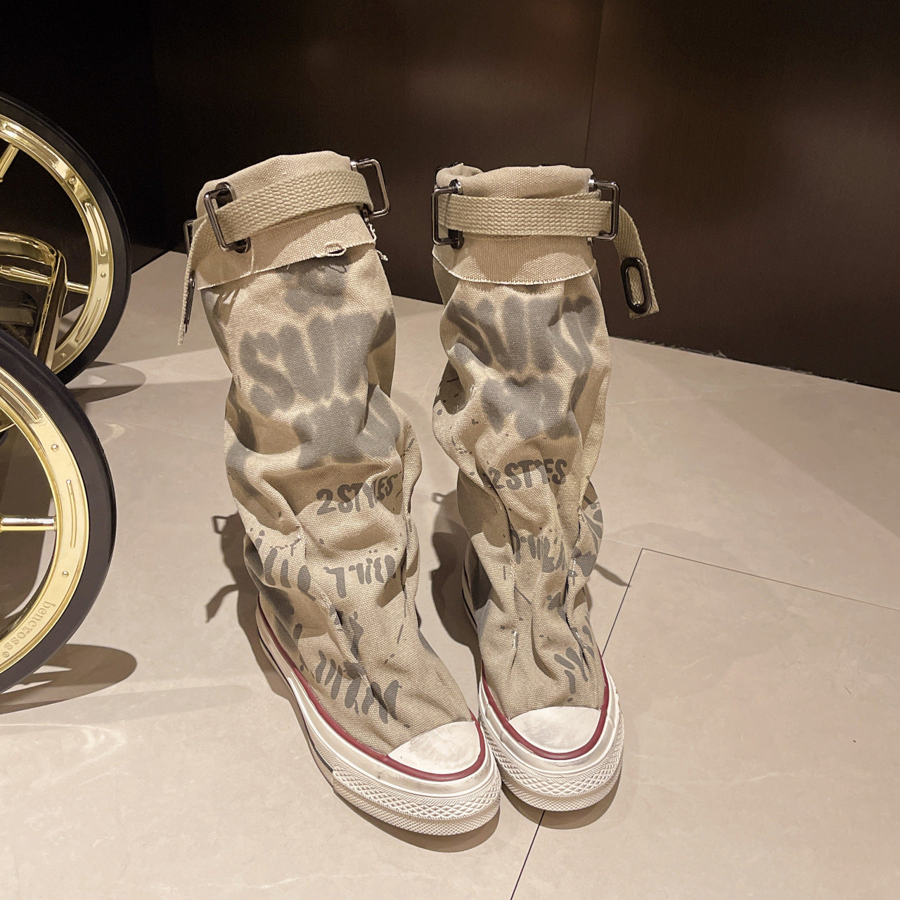 Retro Platta Graffiti-Stövlar Med Halvhög Vad