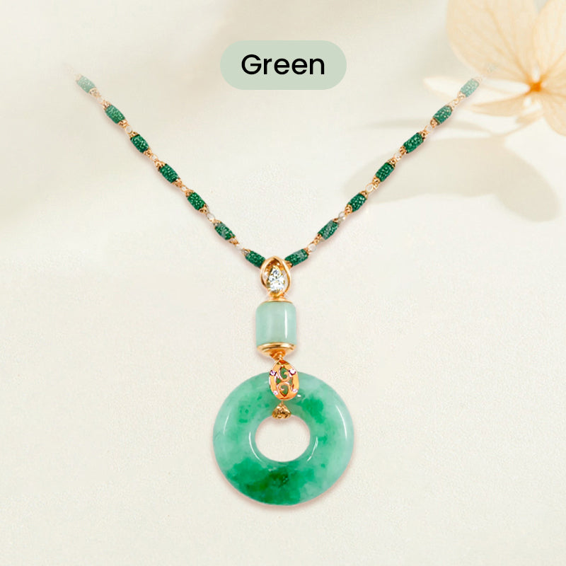 Hänge i rund form med jade-look – tidlöst symbol för harmoni och balans 💚🌿