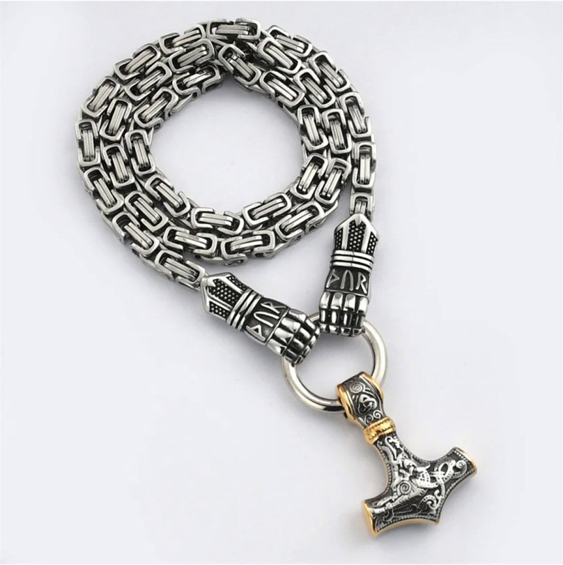 ⚡Halsband med hänge i form av vikingahammaren Tor🔨 – Rostfritt stål med bysantinsk kedja – Snyggt och hållbart – perfekt att bära till vardags eller som present ✨💪